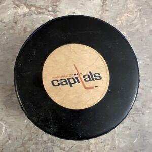 VINTAGE 1980 HOCKEY PUCK WASHINGTON CAPITALS - VICEROY NHL Logo Canada